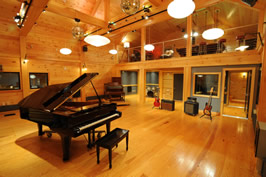 liveroom_pianogearwide